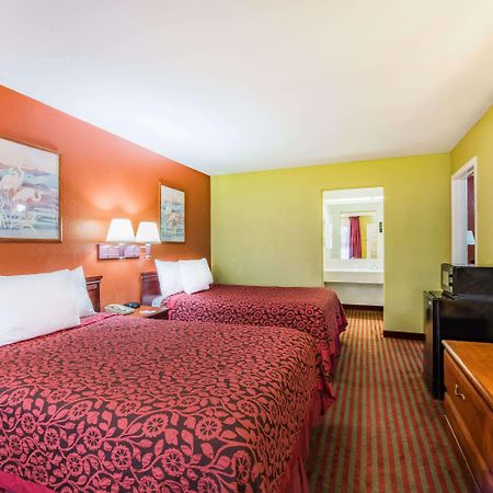 Days Inn By Wyndham Mcallen Eksteriør bilde